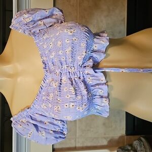 NWT. Lavender Floral Smocked Adjustable Crop Top. Size Medium